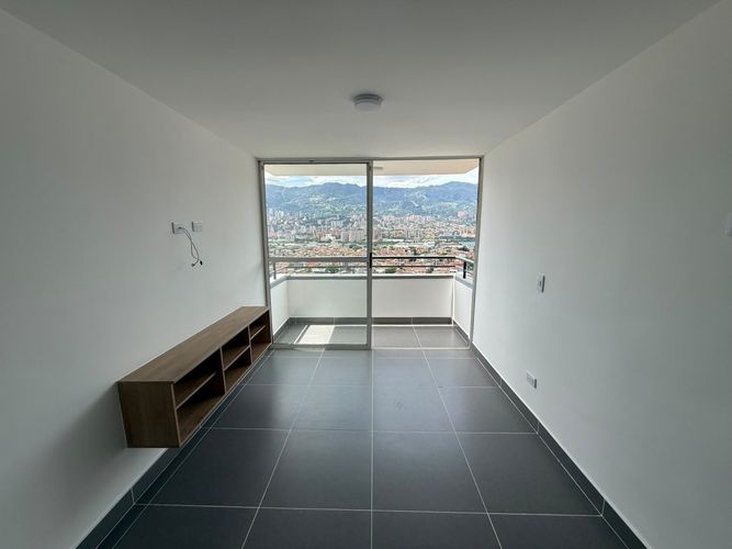 Apartamento de 3 alcobas en venta en Viviendas Del Sur, Itagüí, 55 m² · foto 6 de 14