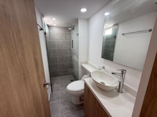 Apartamento de 3 alcobas en venta en Viviendas Del Sur, Itagüí, 55 m² · foto 9 de 14