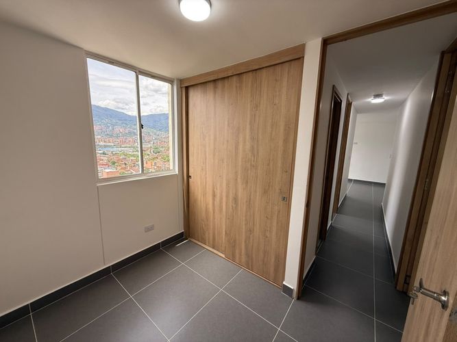 Apartamento de 3 alcobas en venta en Viviendas Del Sur, Itagüí, 55 m² · foto 10 de 14