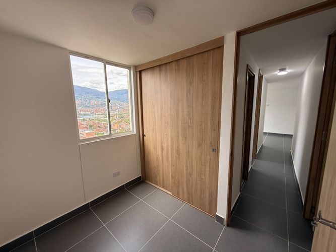 Apartamento de 3 alcobas en venta en Viviendas Del Sur, Itagüí, 55 m² · foto 11 de 14