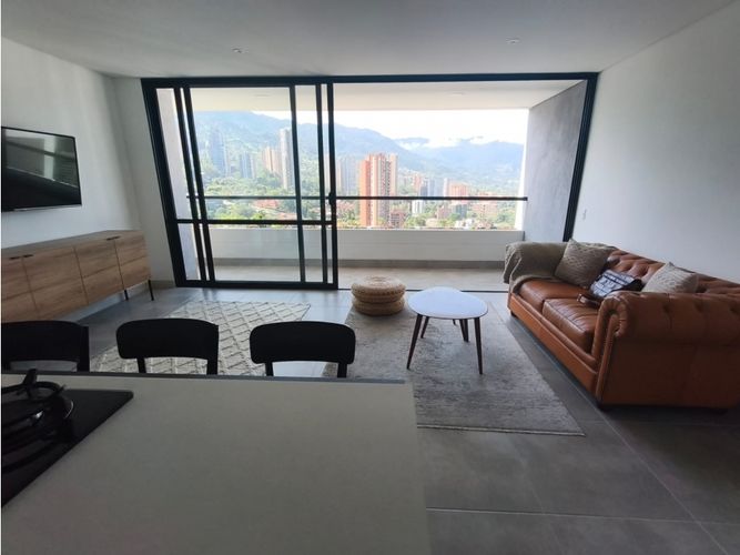 Apartaestudio en arriendo en Transversal Superior, Medellín, 60 m² · foto 2 de 24