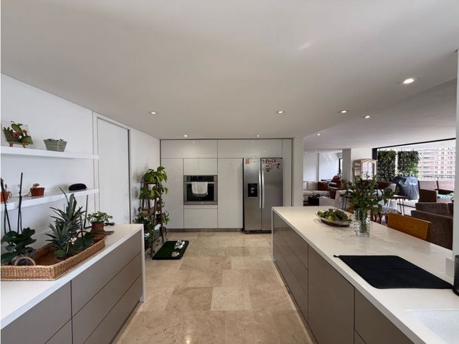 Apartamento de 5 alcobas en venta en Normandia, Cali, 290 m² · foto 2 de 23