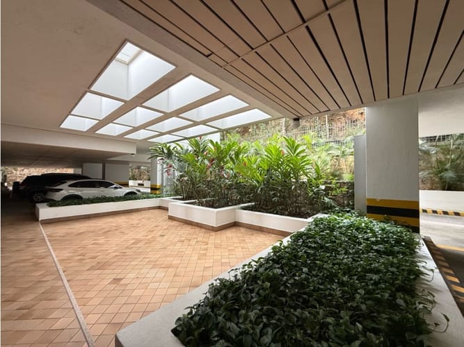 Apartamento de 5 alcobas en venta en Normandia, Cali, 290 m² · foto 23 de 23