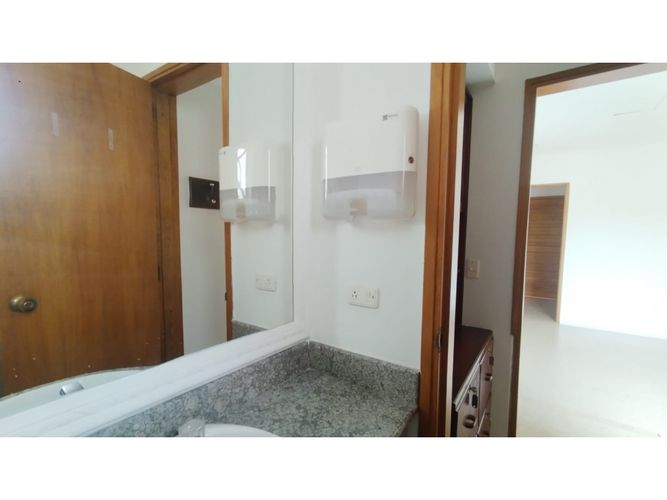 Consultorio en arriendo en La Mota, Medellín, 73 m² · foto 3 de 20