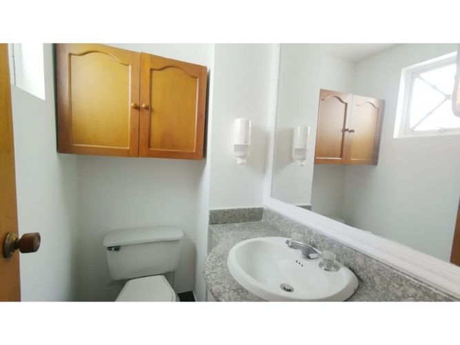 Consultorio en arriendo en La Mota, Medellín, 73 m² · foto 4 de 20