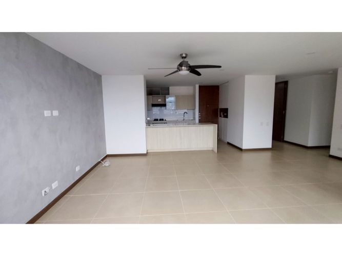 Apartamento de 3 alcobas en arriendo en Loma De Los Gonzalez, Medellín, 100 m² · foto 4 de 24