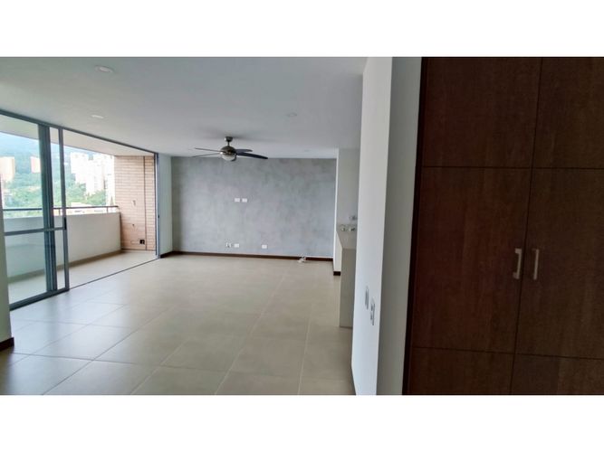 Apartamento de 3 alcobas en arriendo en Loma De Los Gonzalez, Medellín, 100 m² · foto 6 de 24