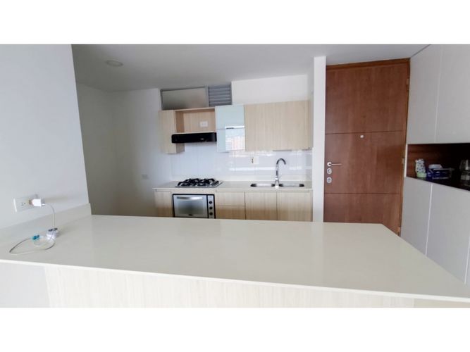 Apartamento de 3 alcobas en arriendo en Loma De Los Gonzalez, Medellín, 100 m² · foto 8 de 24