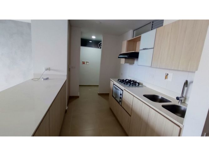 Apartamento de 3 alcobas en arriendo en Loma De Los Gonzalez, Medellín, 100 m² · foto 12 de 24