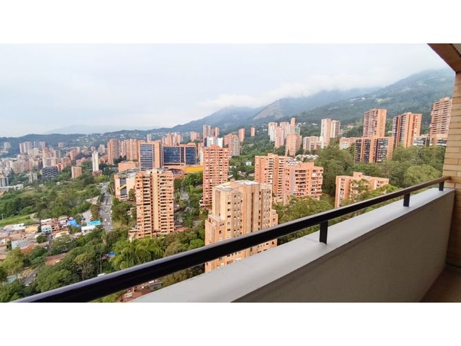Apartamento de 3 alcobas en arriendo en Loma De Los Gonzalez, Medellín, 100 m² · foto 16 de 24