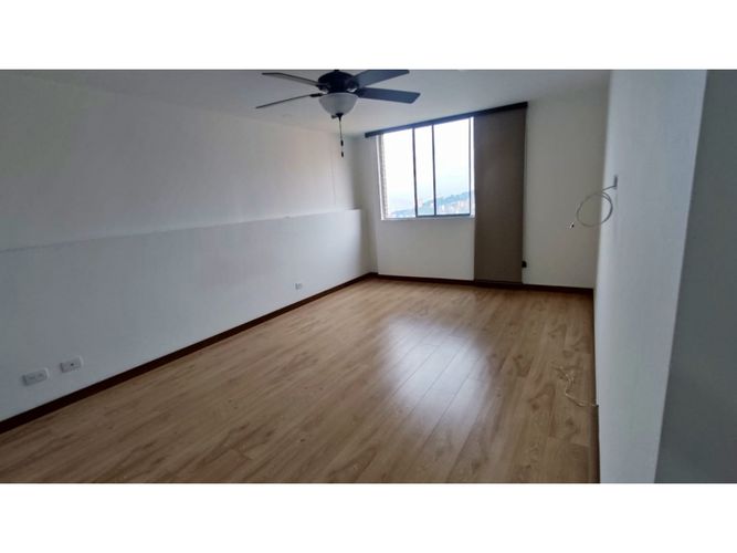 Apartamento de 3 alcobas en arriendo en Loma De Los Gonzalez, Medellín, 100 m² · foto 21 de 24