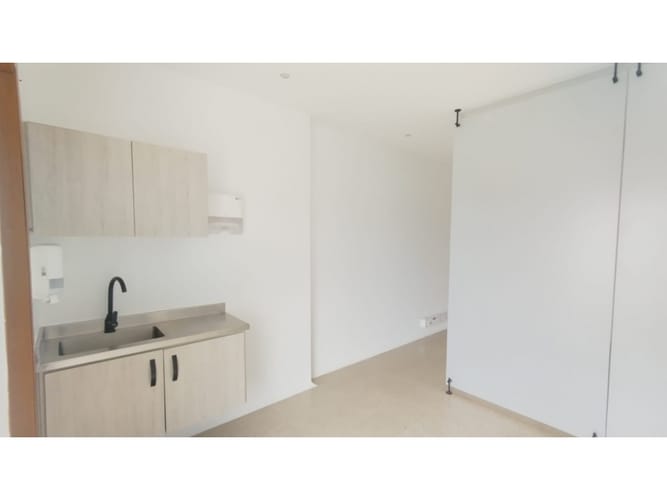 Consultorio en venta en La Mota, Medellín, 73 m² · foto 16 de 20