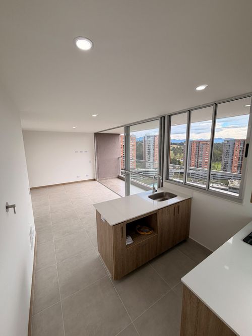 Apartamento de 3 alcobas en venta en Centro, Rionegro, 78 m² · foto 4 de 14