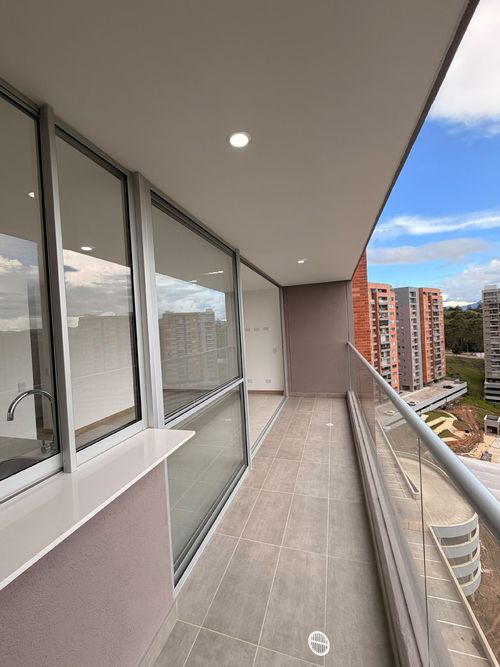 Apartamento de 3 alcobas en venta en Centro, Rionegro, 78 m² · foto 7 de 14