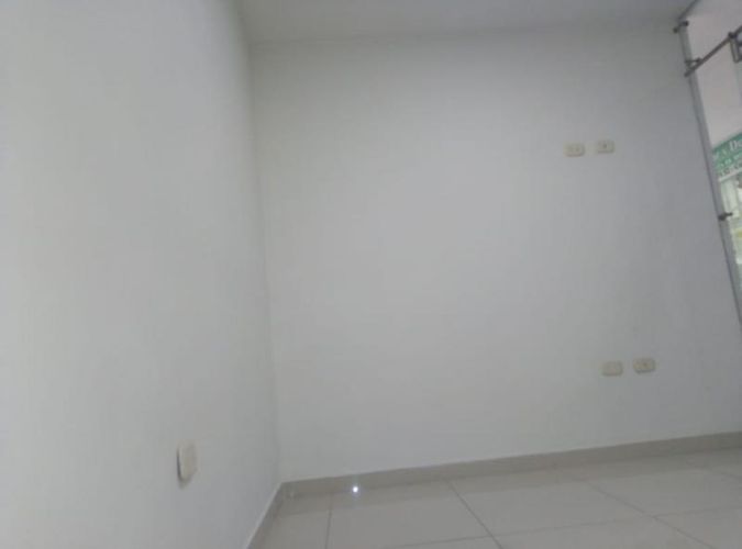 Local en arriendo en Cañaveral, Floridablanca, 30 m² · foto 10 de 11