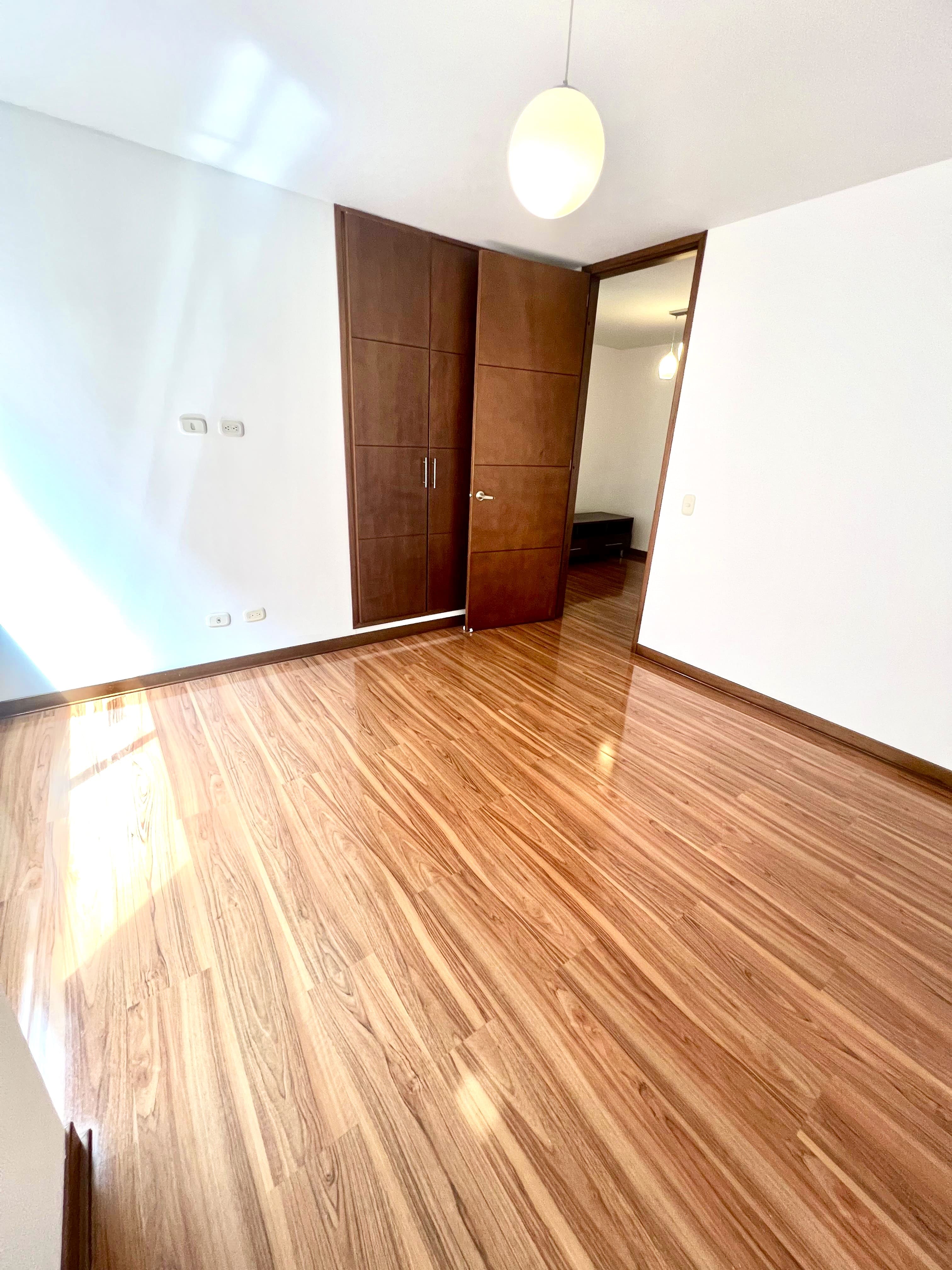 Apartamento en venta en Pinares, Pereira · foto 6 de 21