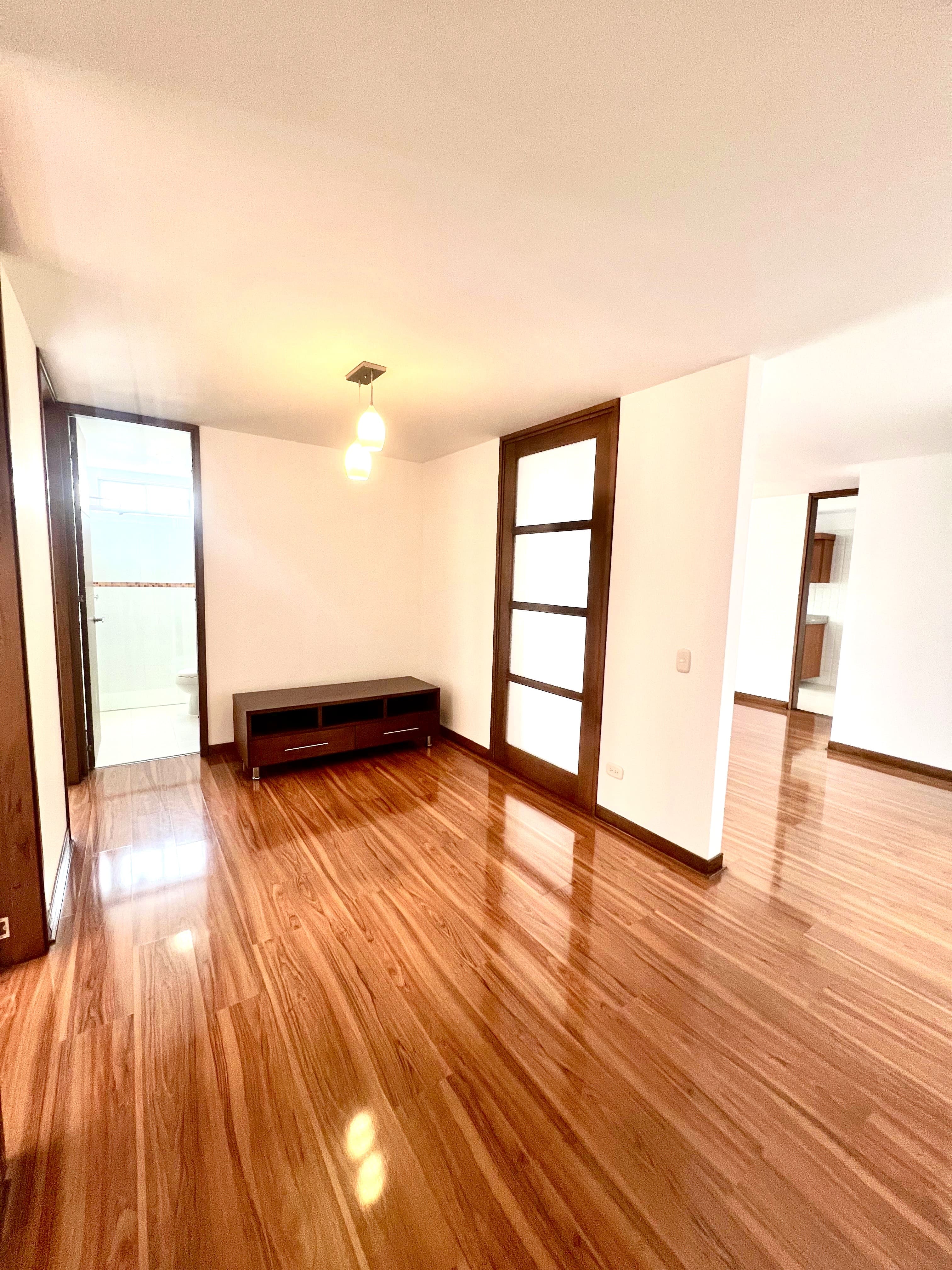 Apartamento en venta en Pinares, Pereira · foto 9 de 21