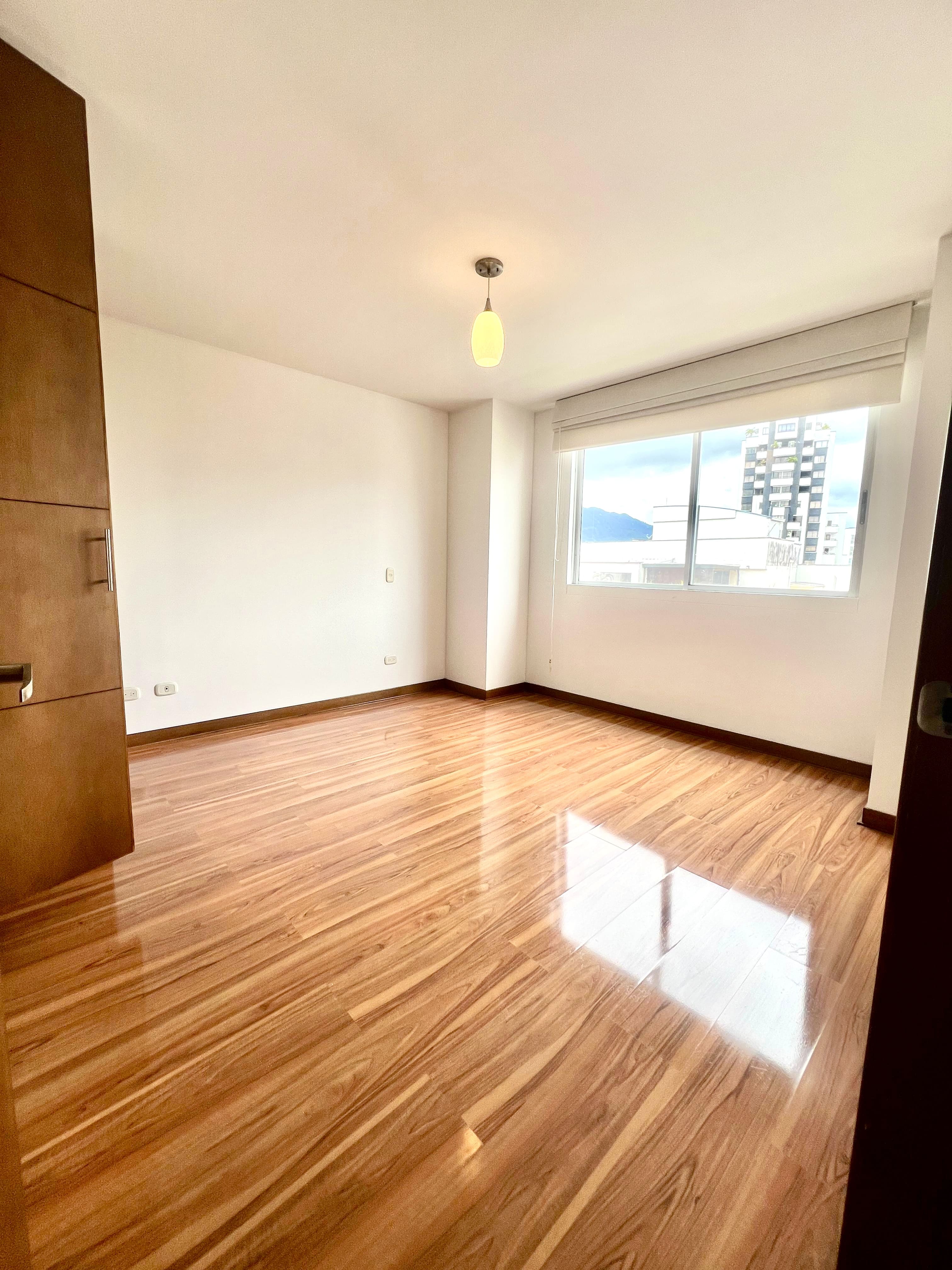 Apartamento en venta en Pinares, Pereira · foto 13 de 21