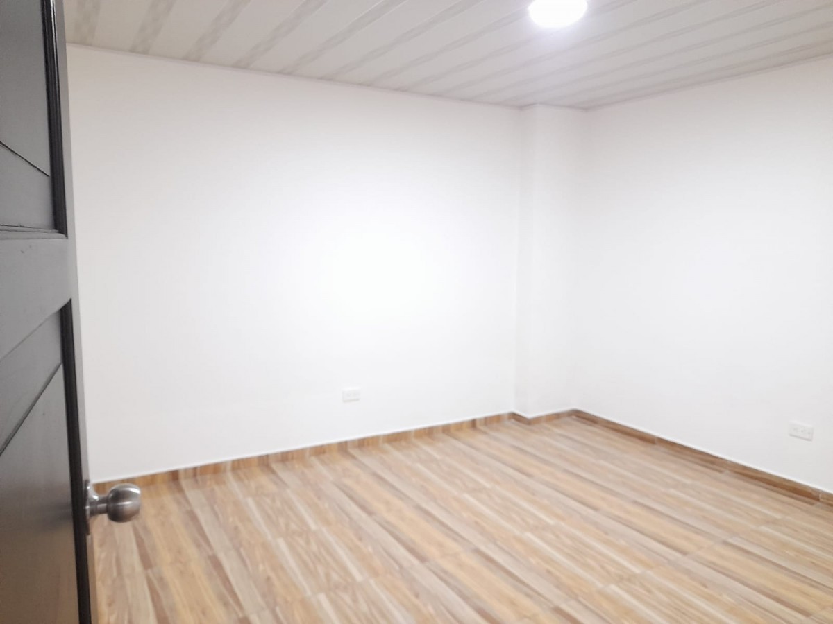 Casa en venta en Olaya, Bogotá · foto 3 de 24