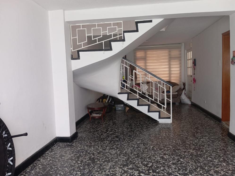 Casa en venta en Santa Isabel, Bogotá · foto 7 de 13