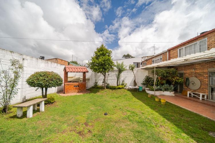 Casa de 4 alcobas en venta en Pontevedra, Bogotá, 321 m² · foto 10 de 24