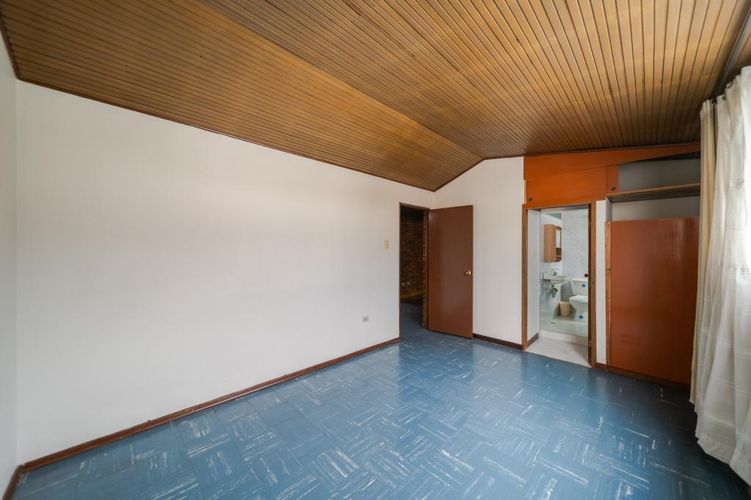 Casa de 4 alcobas en venta en Pontevedra, Bogotá, 321 m² · foto 19 de 24