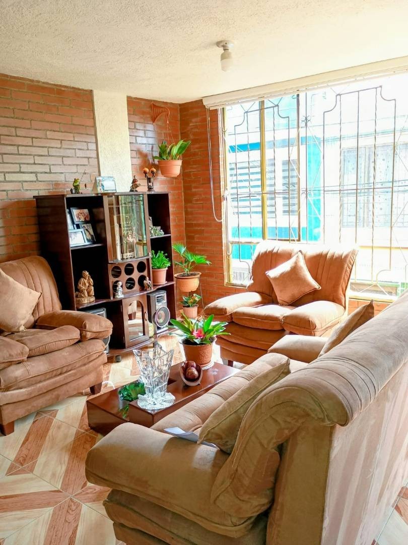 Casa en venta en Roma, Bogotá · foto 2 de 13