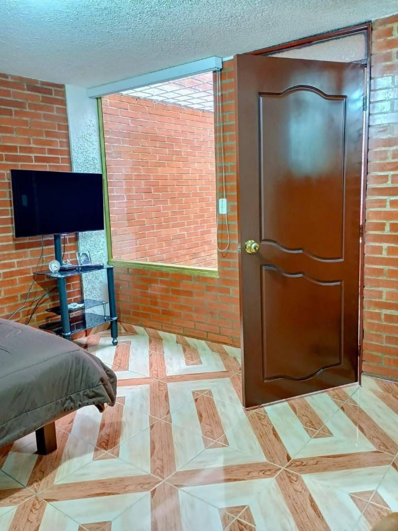 Casa en venta en Roma, Bogotá · foto 9 de 13