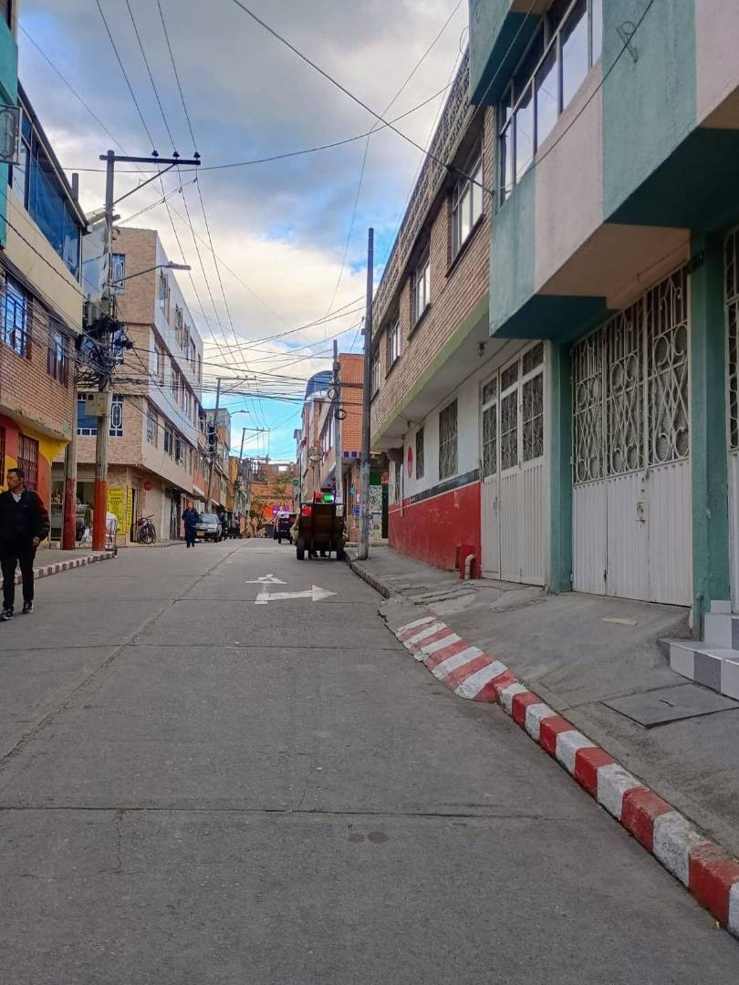 Casa en venta en Casa Blanca, Bogotá · foto 3 de 13
