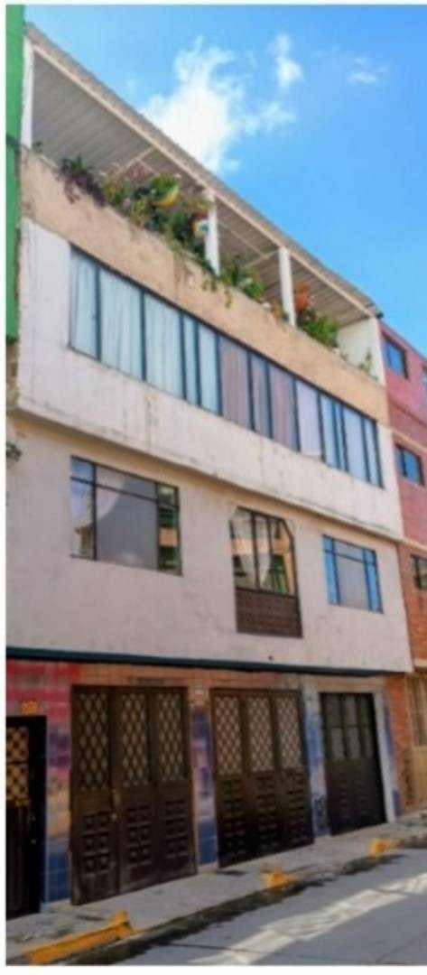 Casa en venta en Gran Britalia, Bogotá · foto 2 de 15