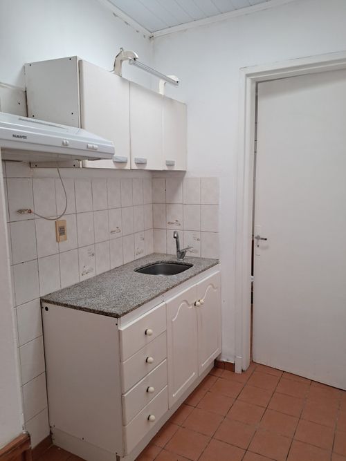 ALQUILER APTO PB -BAJO DE PRECIO- SIN GTOS- CON COCHERA / 2 AUTOS · Photo 7