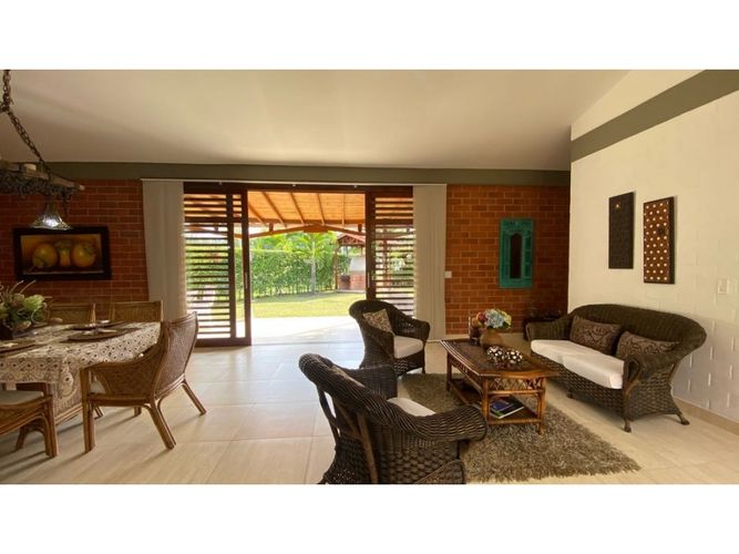 Casa de 3 alcobas en venta en Alfaguara, Jamundí, 722 m² · foto 8 de 24
