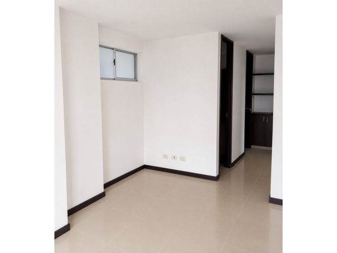 Apartamento de 3 alcobas en venta en Valle Del Lili, Cali, 70 m² · foto 3 de 11