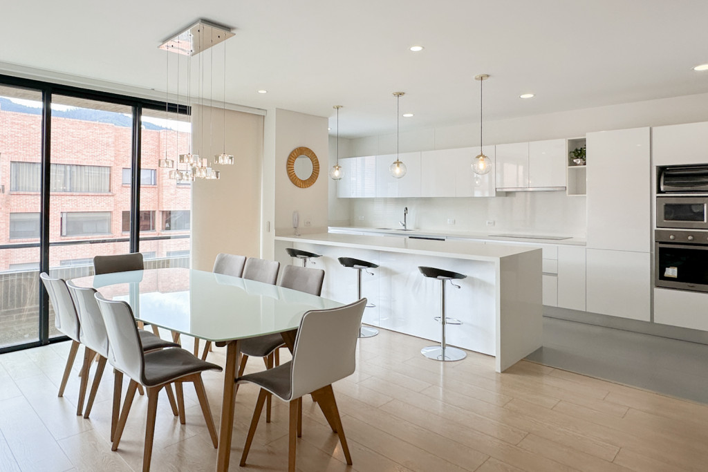 Apartamento en venta en La Carolina, Bogotá · foto 3 de 24