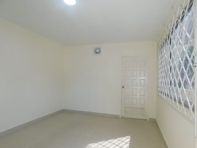 Local en venta en Altos Del Prado, Barranquilla, 37 m² · foto 2 de 8