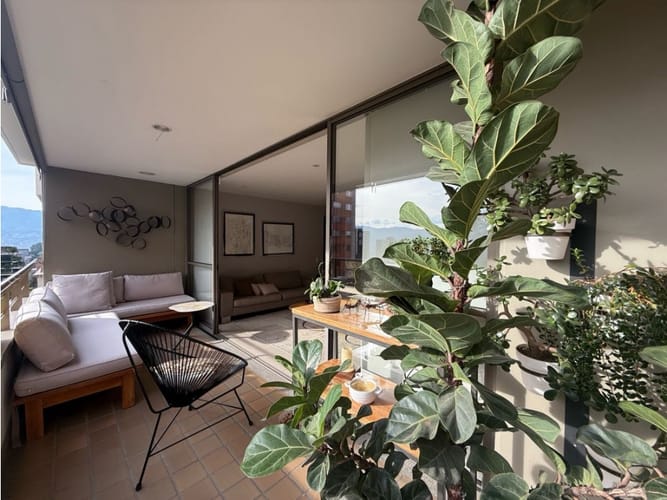 Apartamento de 3 alcobas en venta en El Tesoro, Medellín, 110 m² · foto 6 de 24