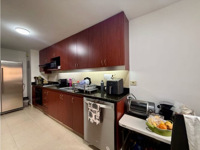 Apartamento de 3 alcobas en venta en El Tesoro, Medellín, 110 m² · foto 10 de 24