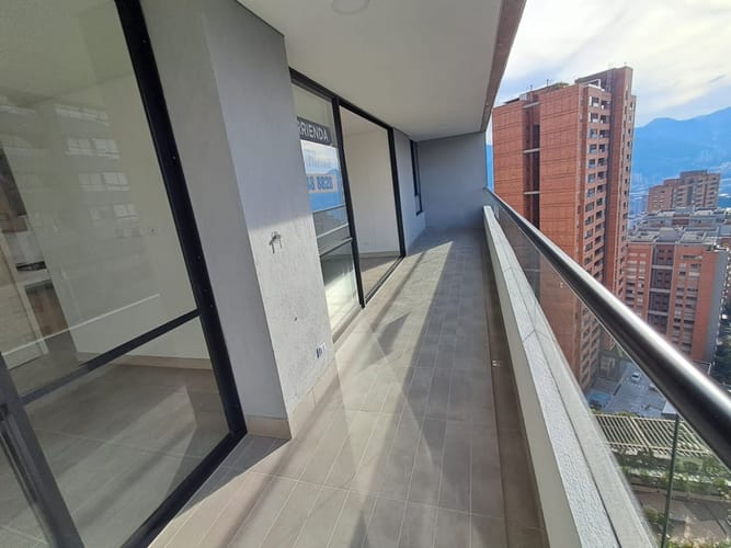 Apartamento de 2 alcobas en arriendo en Los Balsos, Medellín, 88 m² · foto 9 de 20