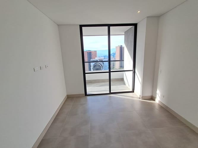 Apartamento de 2 alcobas en arriendo en Los Balsos, Medellín, 88 m² · foto 12 de 20