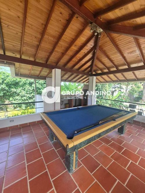 Casa de 4 alcobas en venta en Ruitoque, Floridablanca, 1200 m² · foto 3 de 20