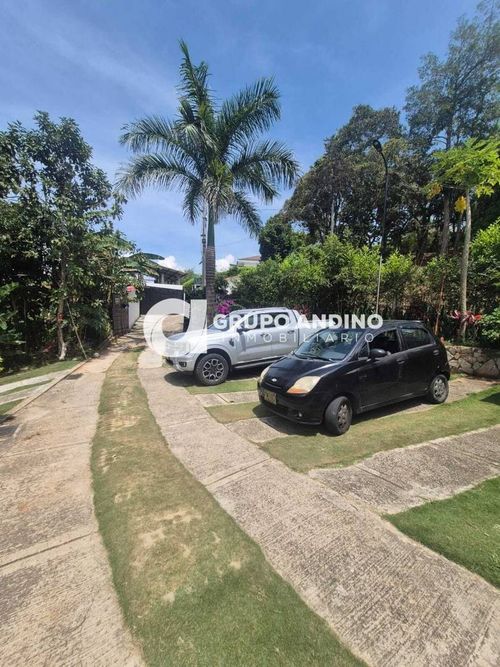 Casa de 4 alcobas en venta en Ruitoque, Floridablanca, 1200 m² · foto 5 de 20