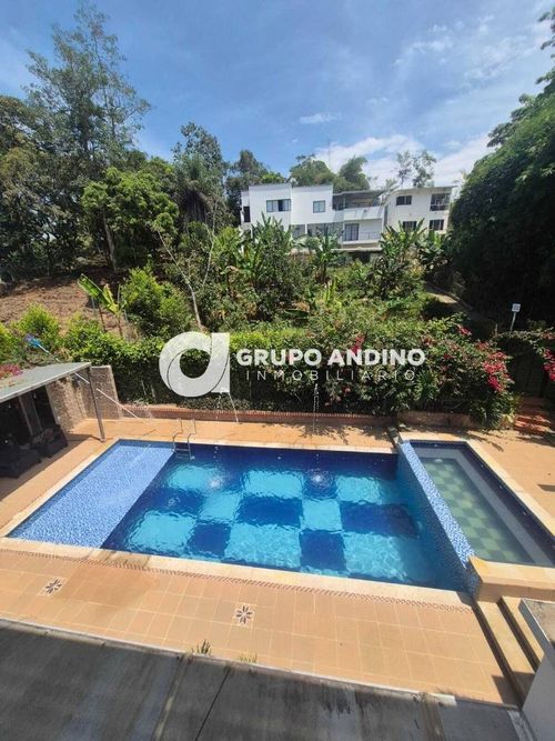 Casa de 4 alcobas en venta en Ruitoque, Floridablanca, 1200 m² · foto 15 de 20