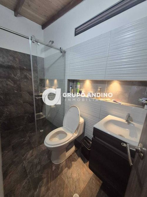 Casa de 4 alcobas en venta en Ruitoque, Floridablanca, 1200 m² · foto 16 de 20