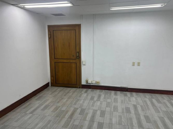 Oficina en arriendo en La Aguacatala, Medellín, 105 m² · foto 8 de 19