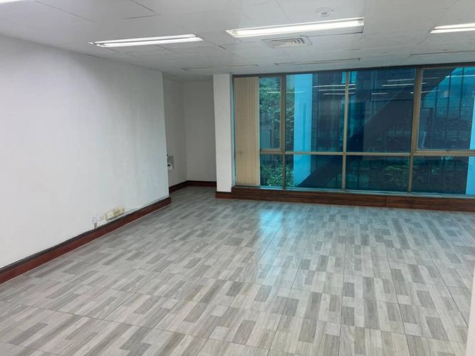 Oficina en arriendo en La Aguacatala, Medellín, 105 m² · foto 11 de 19