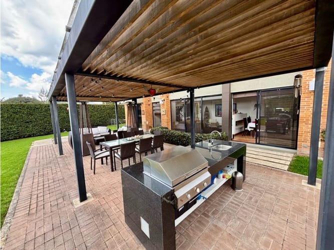 Casa de 3 alcobas en venta en Quisquiza, La Calera, 285 m² · foto 12 de 24