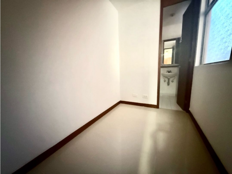 Apartamento en venta en Cumbres, Envigado · foto 12 de 24