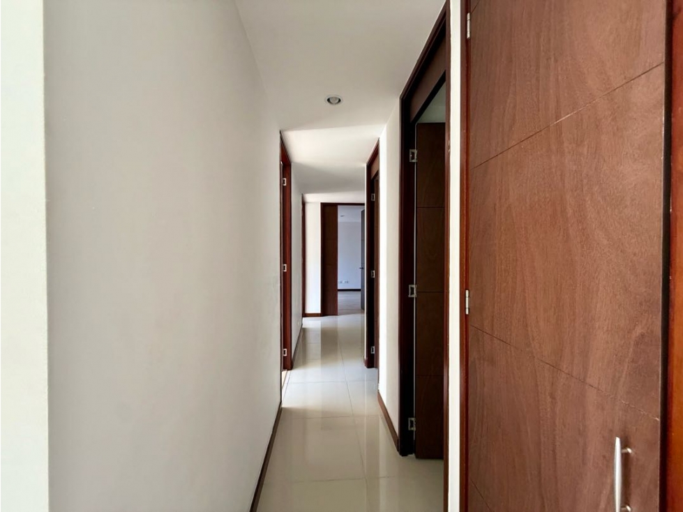 Apartamento en venta en Cumbres, Envigado · foto 14 de 24