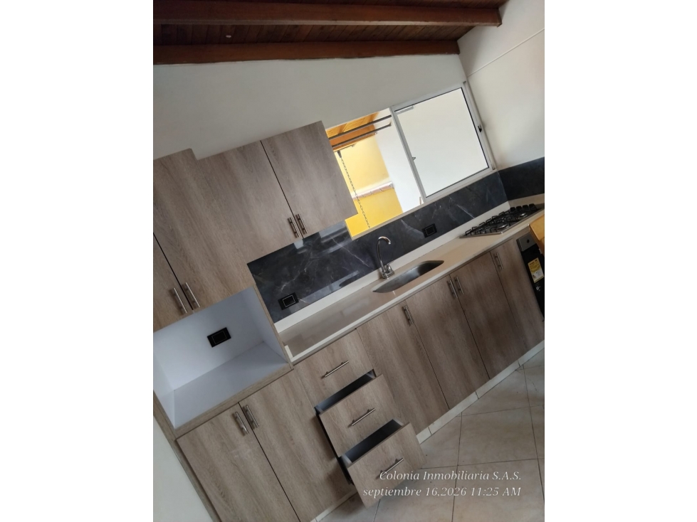 Apartamento en arriendo en Santa Lucia, Medellín · foto 2 de 24