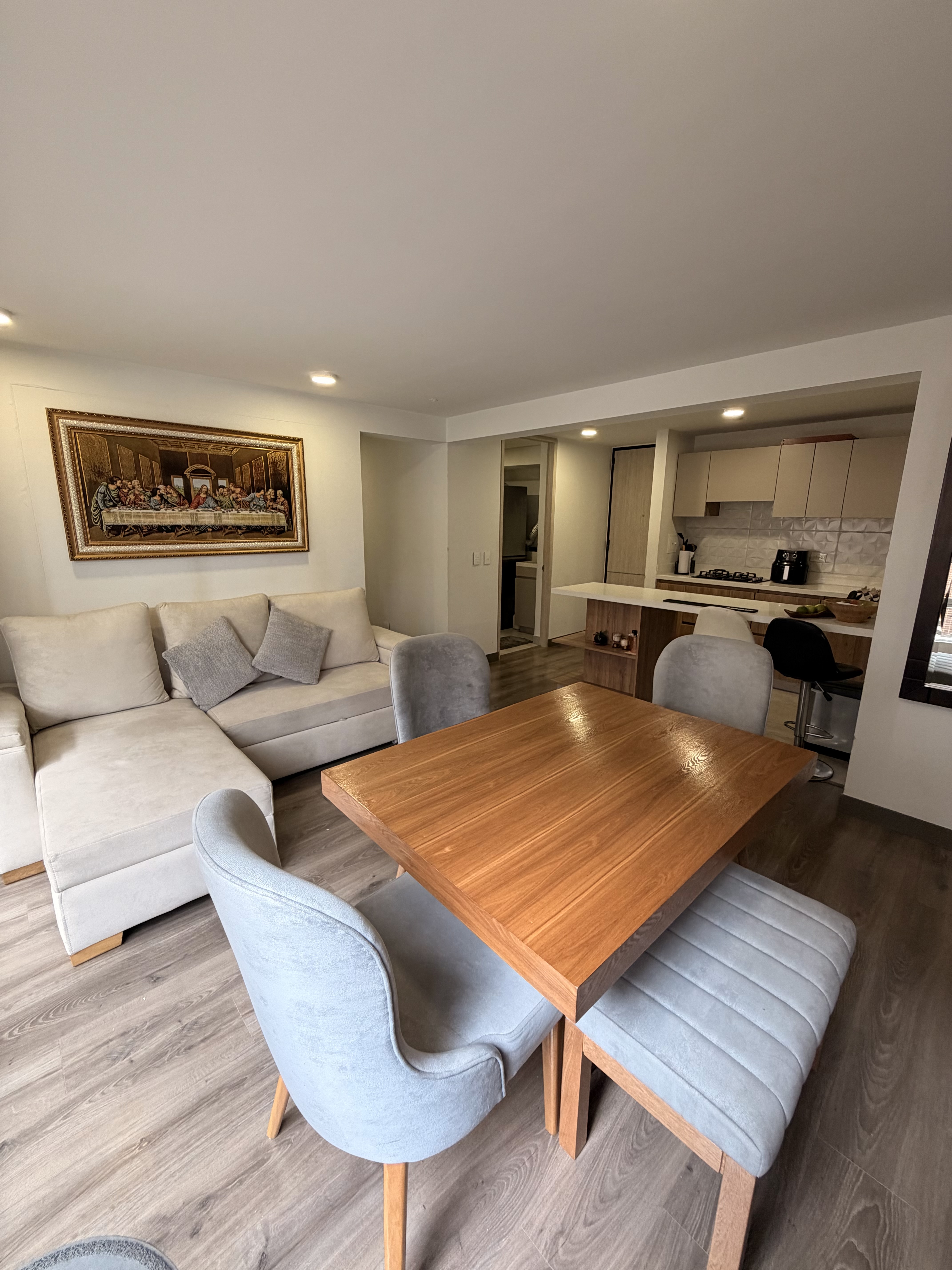 Apartamento en venta en La Felicidad, Bogotá · foto 2 de 16